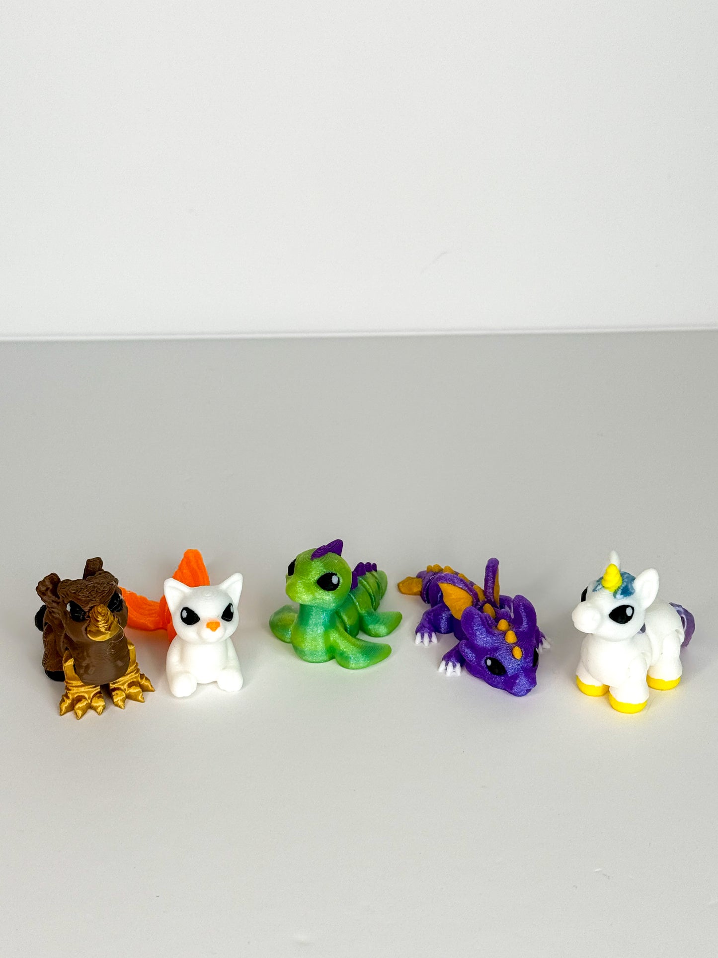 Fantasy Dragon Egg with 5 Hatchlings – Random Color Egg with Dragon, Unicorn, Purrmaid, Hippogriff, and Loch Ness – 3D Printed Collectible Creatures